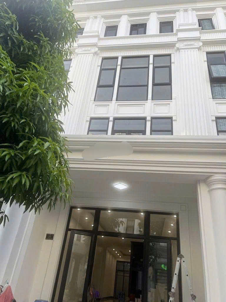Cho thuê nhà Liền Kề khu Đô Thị Louis Hoàng Mai, 100m2 x 5 tầng Thang máy, thông sàn - Ảnh chính